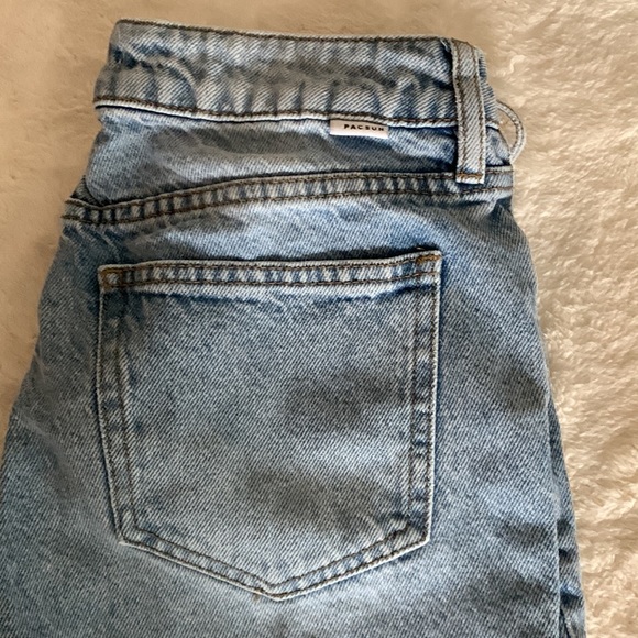 Pacsun High-Rise Mom Ripped Jeans - Picture 2 of 7